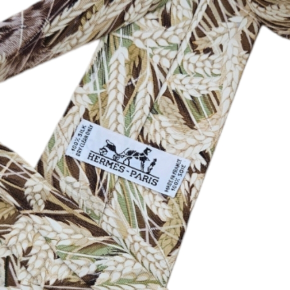 HERMÈS Beige Wheat Field Silk LUXURY Tie FRANCE - Picture 2 of 3